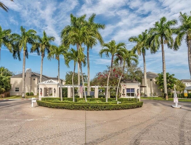 Building Photo - 6950 SW 55th Terrace E