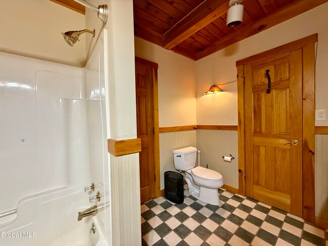 Building Photo - 7 McGowan Way