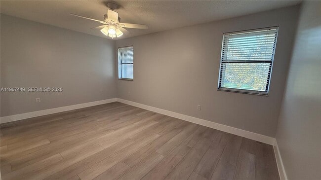 Building Photo - 223 Lakeside Cir