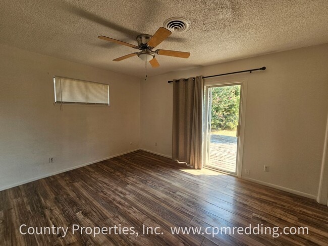 Building Photo - 3-Bedroom House on Corner Lot Available Now!