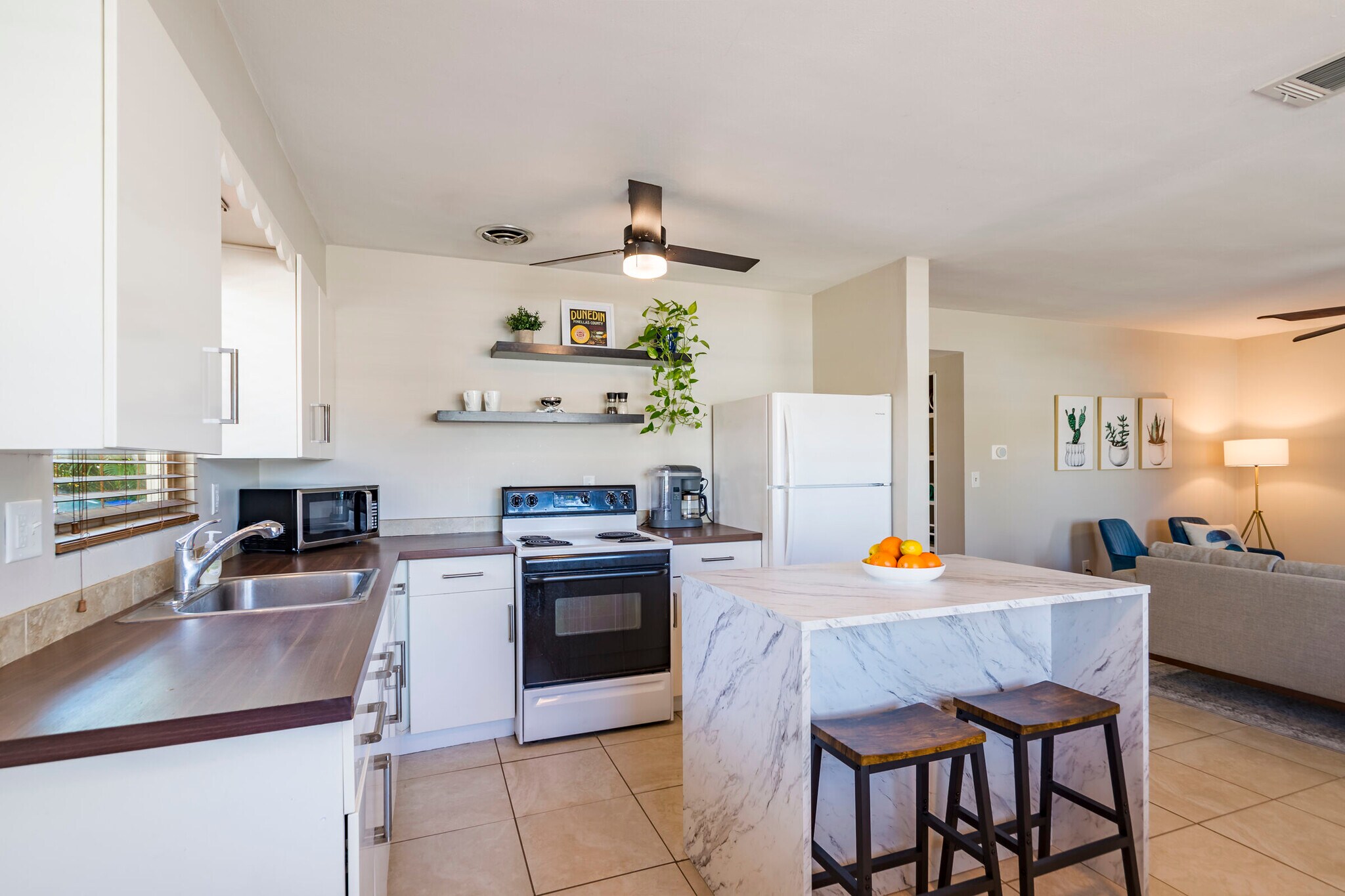 Eat in kitchen - 539 Bay St
