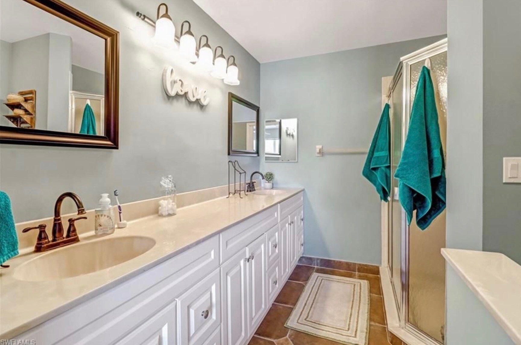 Building Photo - 9840 Luna Cir