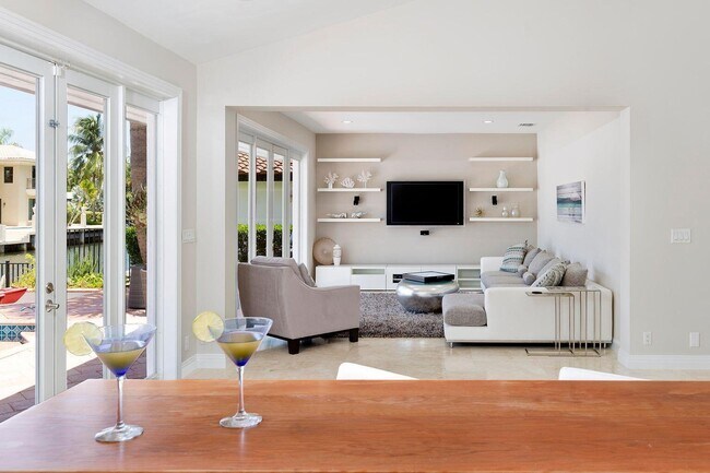 Building Photo - 511 Golden Harbour Dr