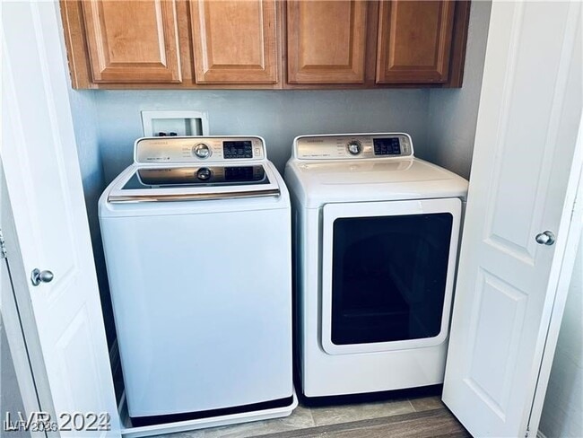 Building Photo - 8183 Lake Chippewa St