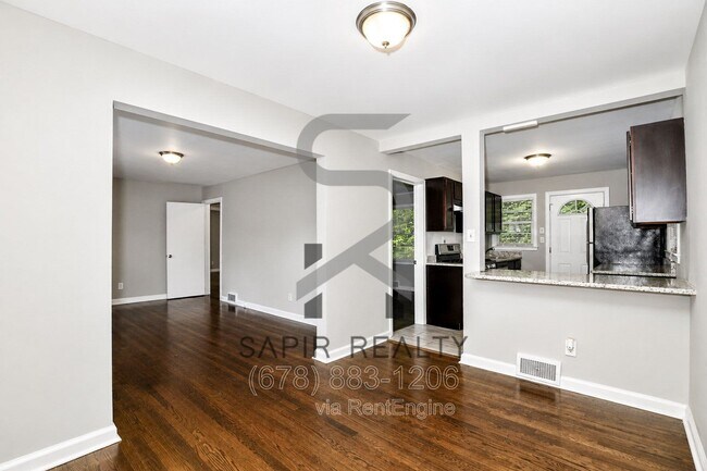 Building Photo - 904 Scott Cir
