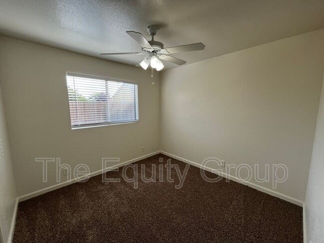 Building Photo - 3930 W Meadow Ave