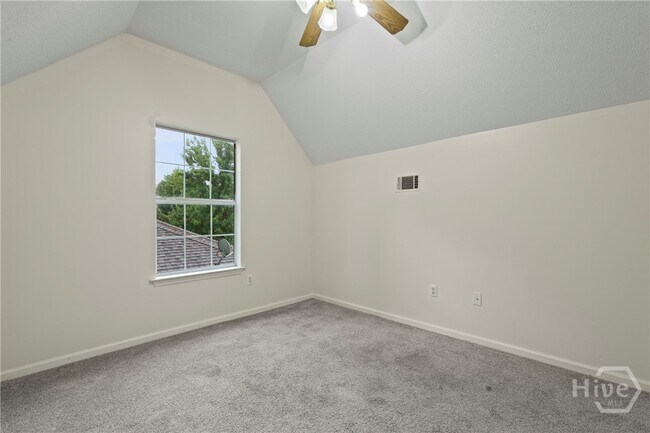 Building Photo - 156 Laurel Green Ct