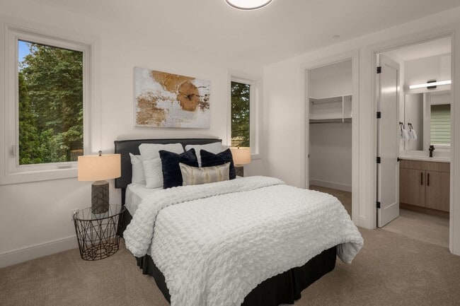 Building Photo - 2bd/3ba Kirkland Home