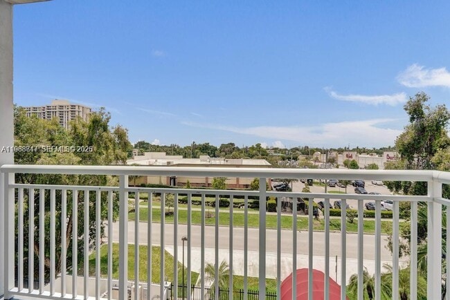 Building Photo - 1251 NE 108th St