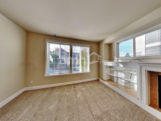 Building Photo - 125 Wild Rose St