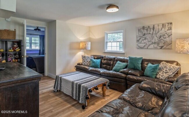 Building Photo - 24 Layton Ave