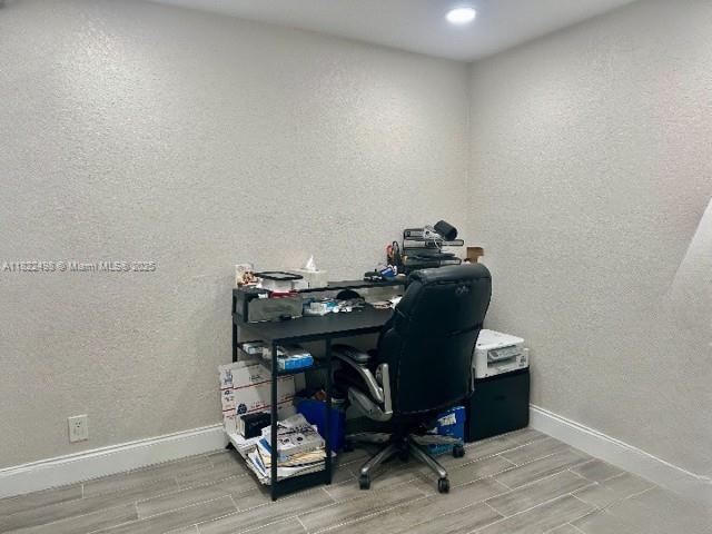 Building Photo - 1 Royal Palm Way