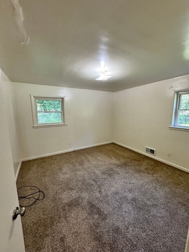 Building Photo - Close to uptown Shelby, NC (Still to compl...