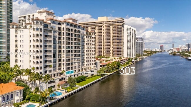 Building Photo - 20165 NE 39th Pl