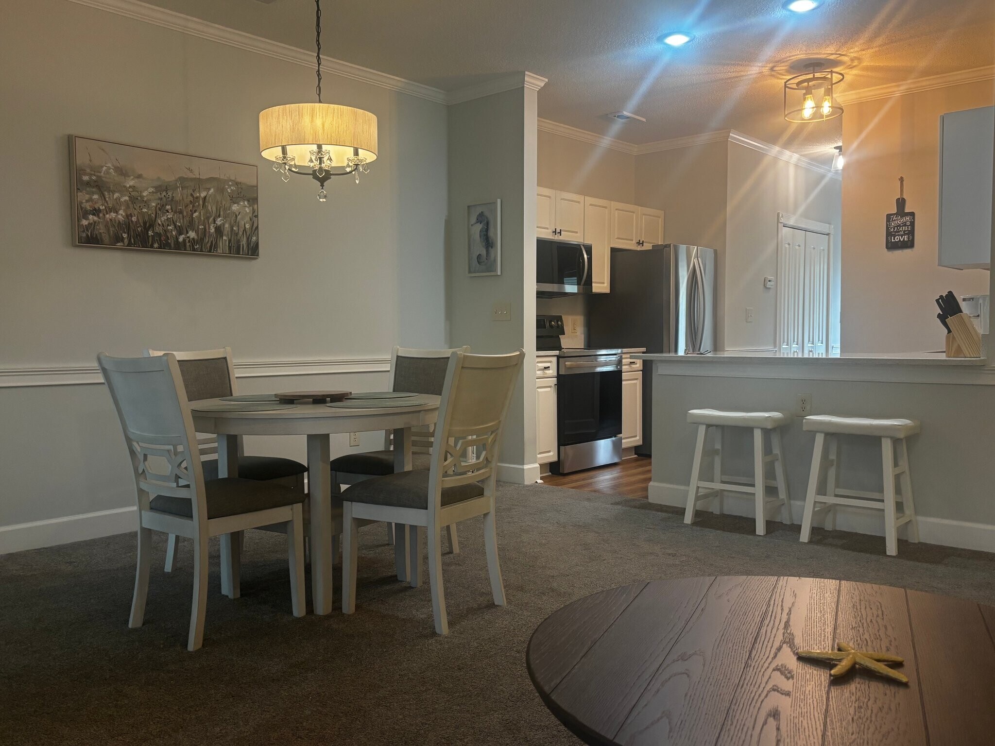 Building Photo - 4251 Hibiscus Dr
