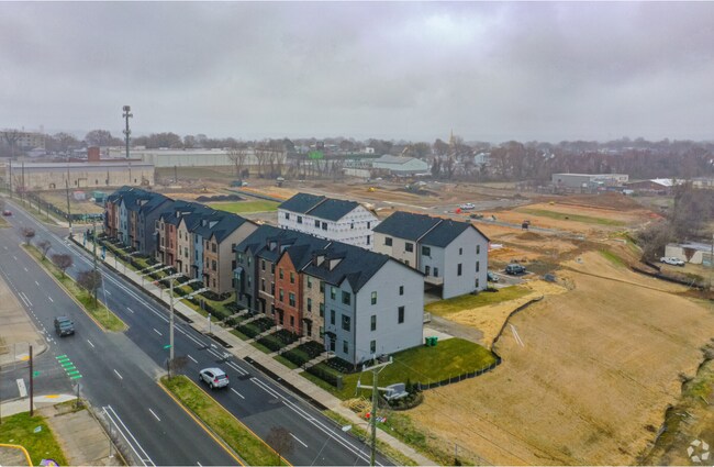Building Photo - 1802 Semmes Ave