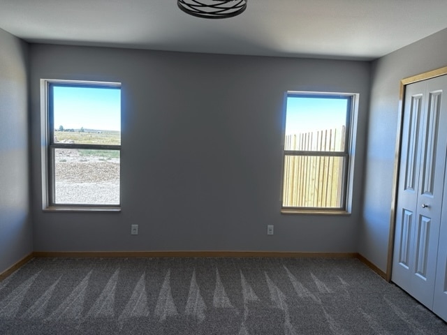 Building Photo - 404 Walnut Ct E