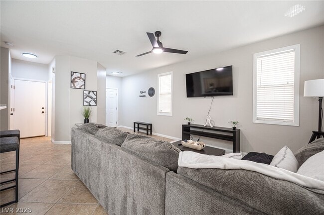 Building Photo - 641 Solitude Point Ave