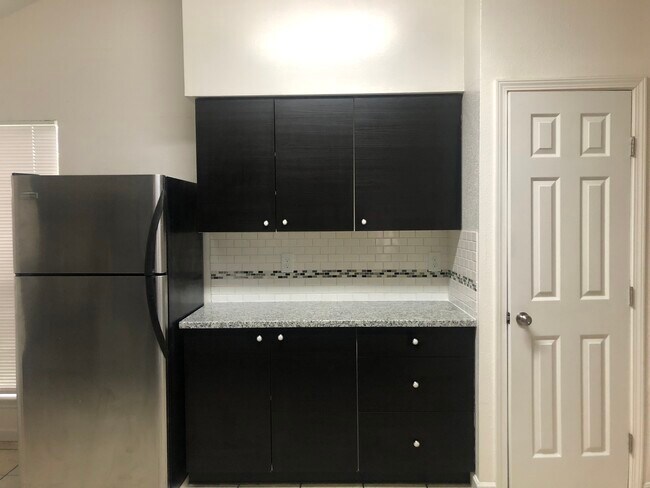 Building Photo - 10815 Swan Glen Dr