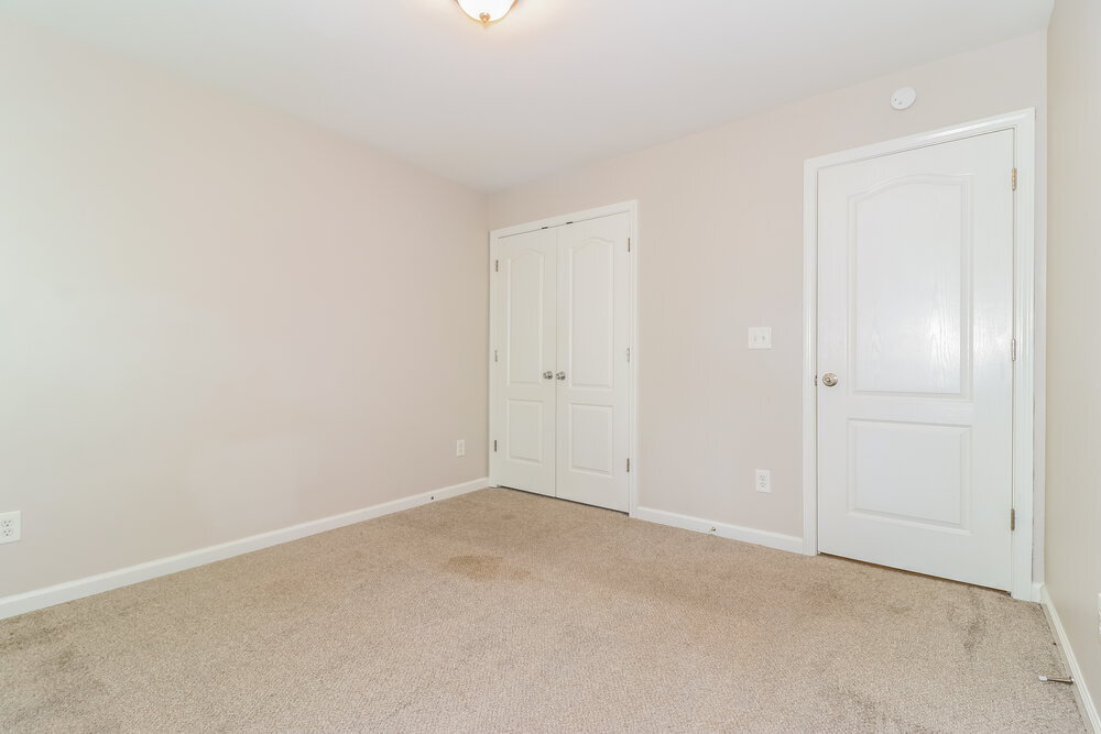 Building Photo - 6695 White Walnut Way