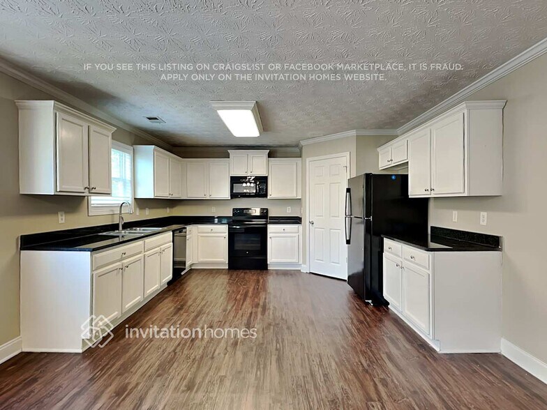 Building Photo - 707 Dellrose Trce