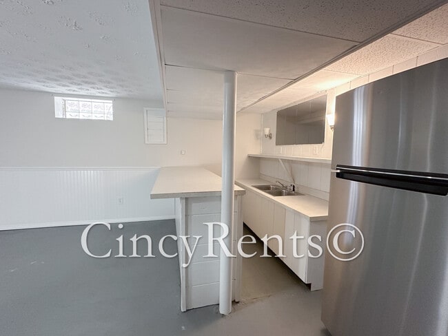 Building Photo - 4657 Kugler Mill Rd