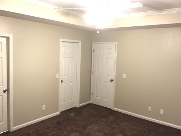 Building Photo - 230 Fontenot Dr