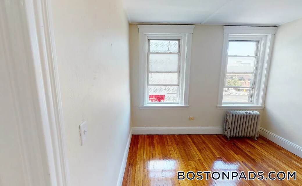Building Photo - 1191 Boylston St