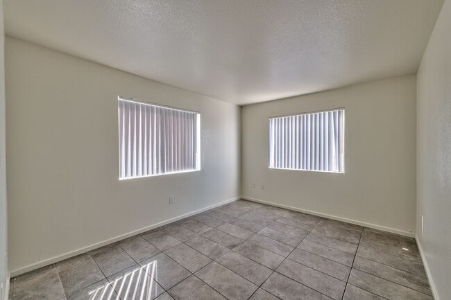 Building Photo - 3957 Rebecca Raiter Ave