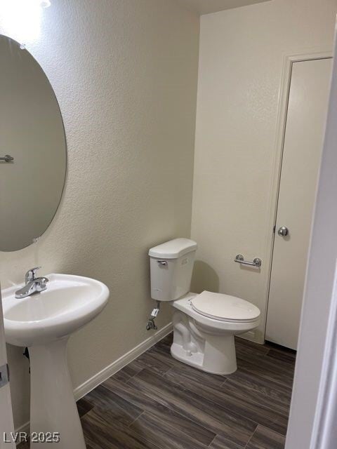 Building Photo - 6028 Sierra Lakes St