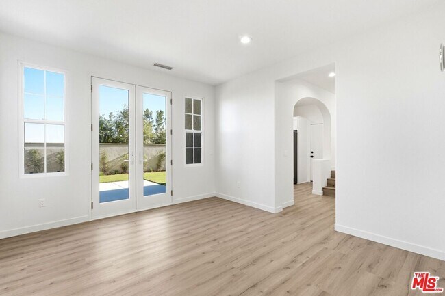 Building Photo - 20140 Pienza Ln