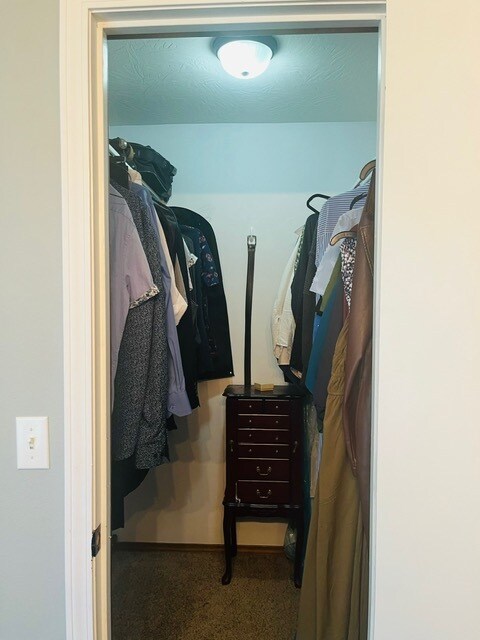 Building Photo - 390 Brook Ave