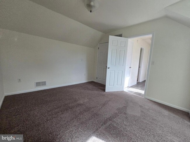 Building Photo - 68 Liberto Ln