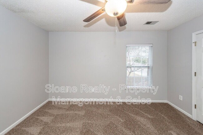 Building Photo - 1118 Deerberry Rd