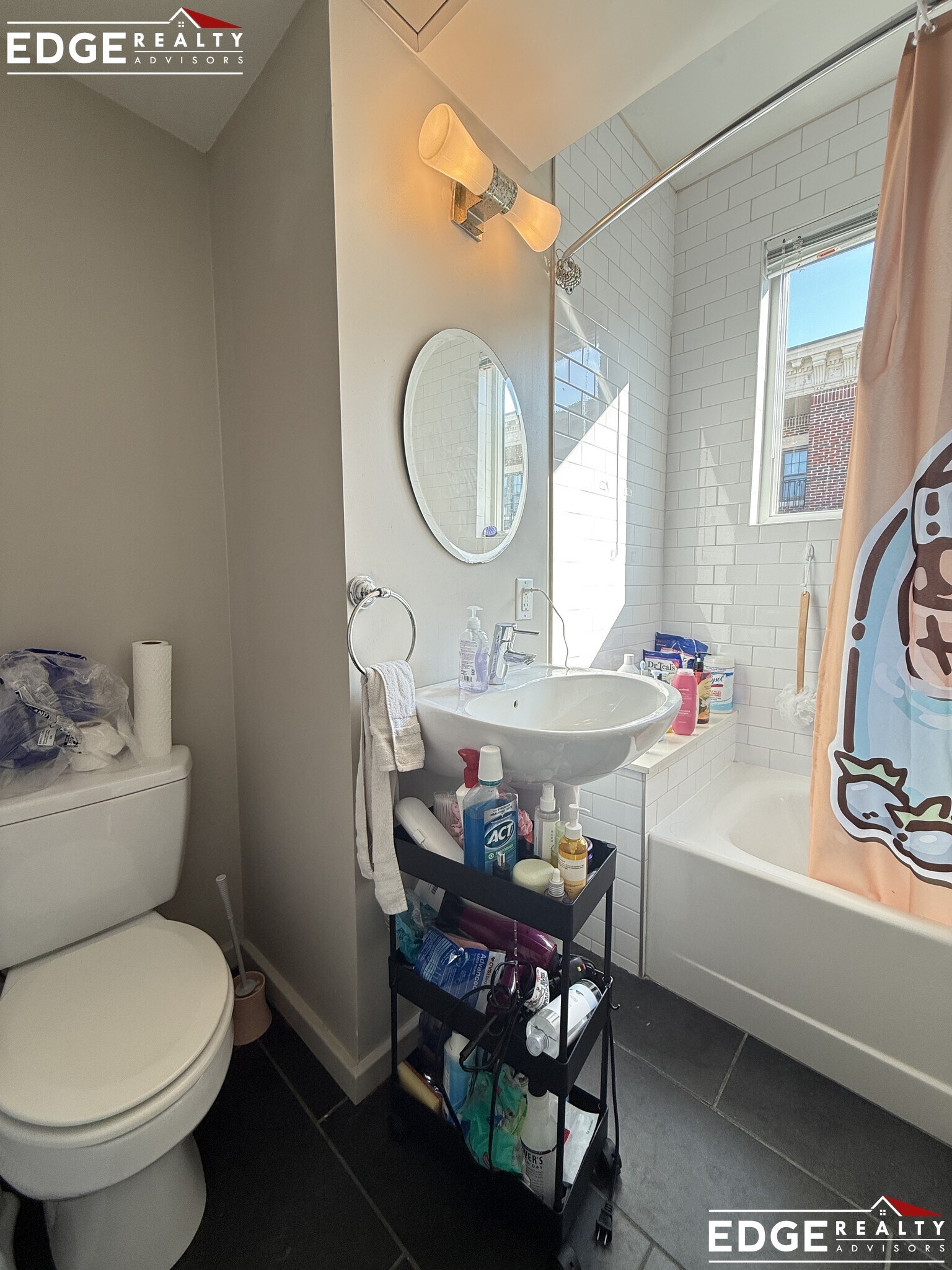 Building Photo - 53 Glenville Ave