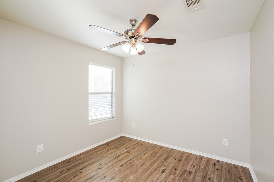 Building Photo - 9614 Brandon Rock Lane