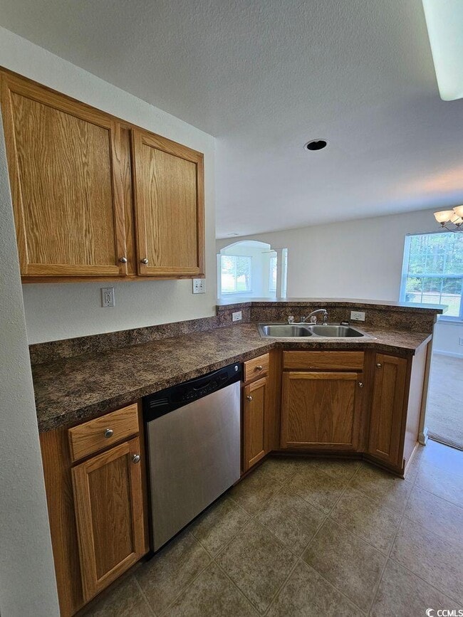 Building Photo - 338 Junco Cir