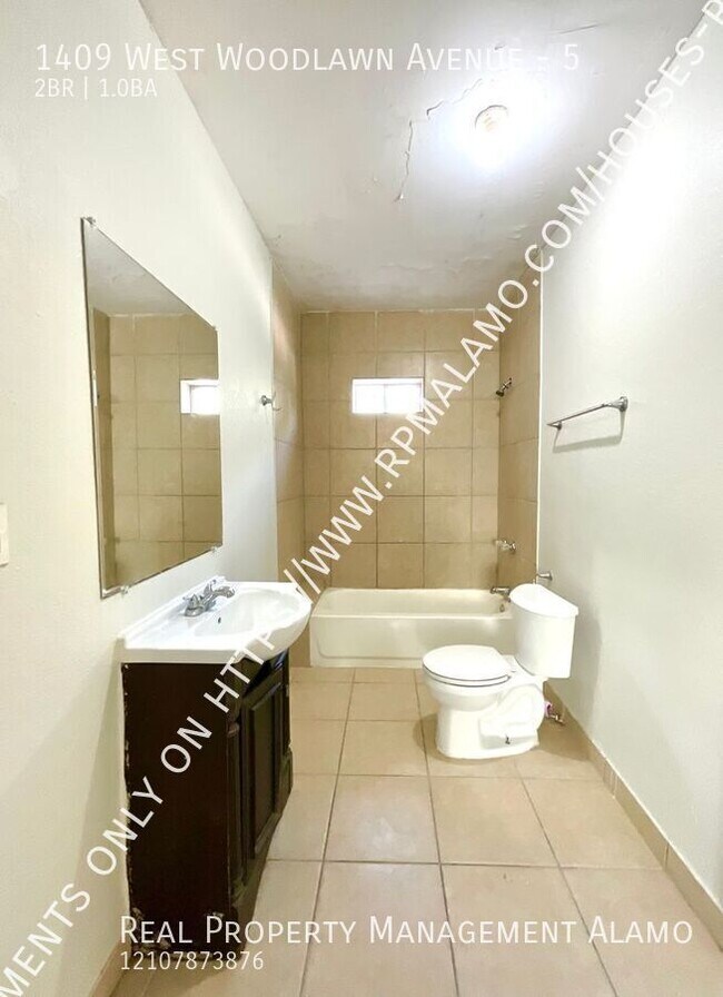 Building Photo - 1409 W Woodlawn Ave