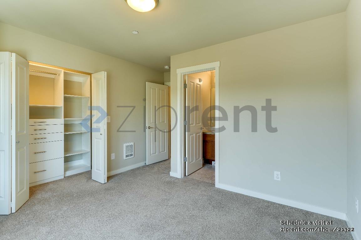 Building Photo - 355 Vashon Ct NE