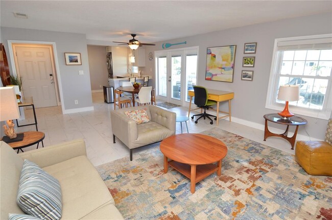 Building Photo - 5245 Coquina Key Dr SE