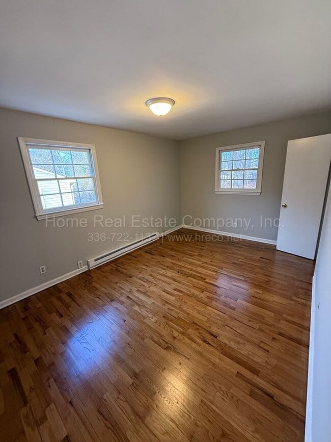 Building Photo - 3919 Burtis St