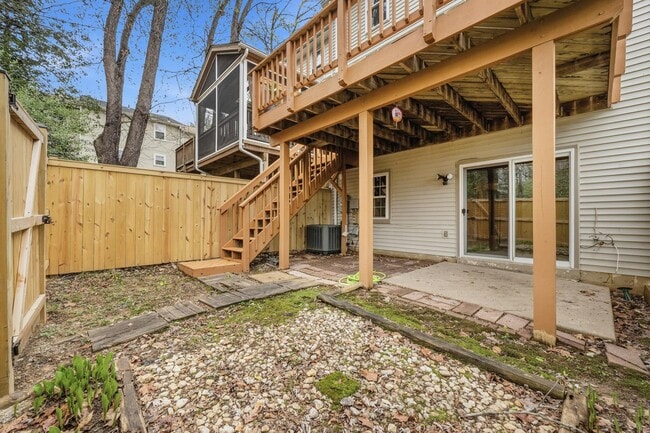 Building Photo - 10058 Chestnut Wood Ln