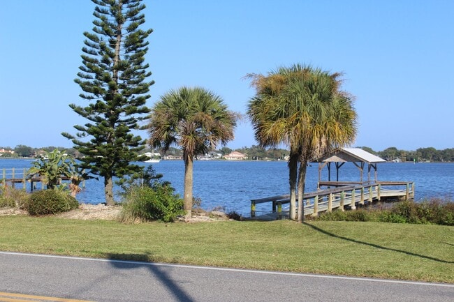 Building Photo - Cottage in Ormond Beach