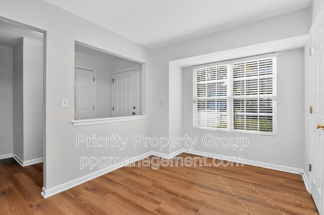 Building Photo - 3204 Barons Court Rd