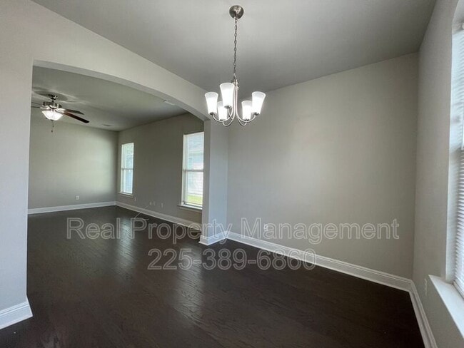 Building Photo - 7948 Antebellum Ave