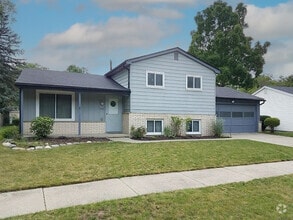 Building Photo - 1745 David Ct