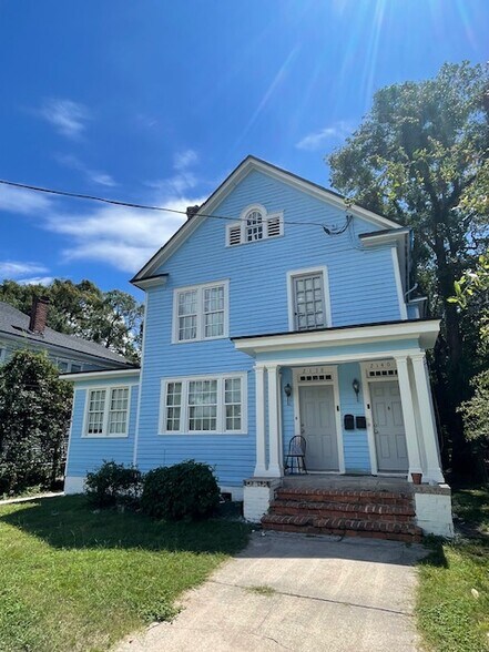 Primary Photo - 2136 Park St