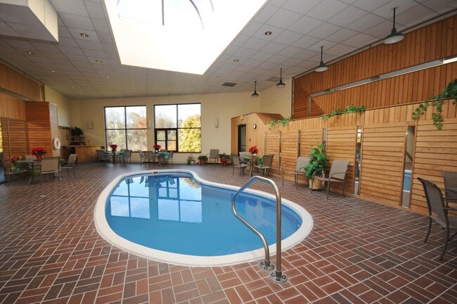 Pool - 112 Franklin St