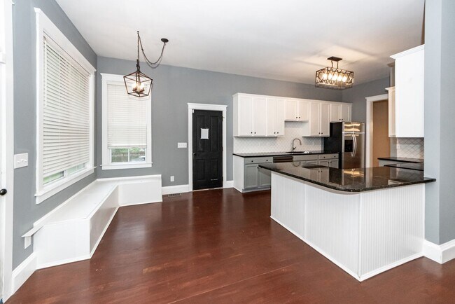 Building Photo - 115 Blackwater Dr
