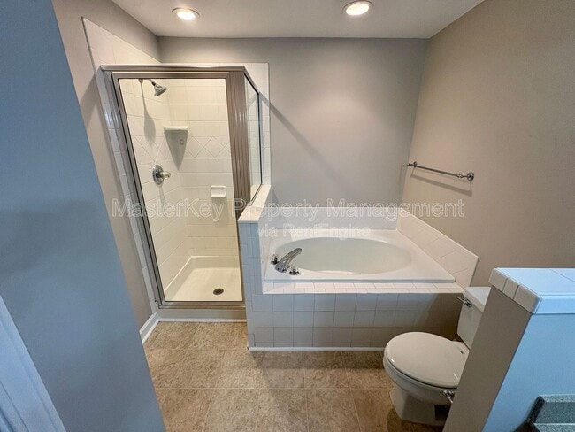 Building Photo - 4506 Treerose Way
